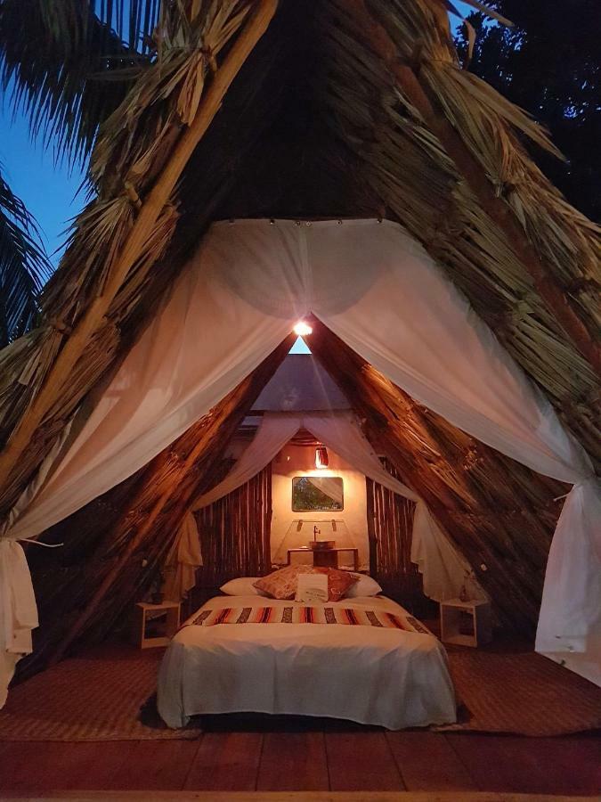 El Buho Bacalar Eco-Cabanas Hostal Exterior photo